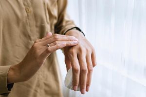 Your Guide to Anti-Aging Eye Creams at Kozmetika Care