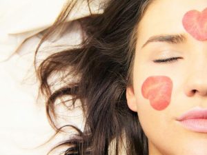 Kozmetika Alone? Why Your Skin Needs More Care