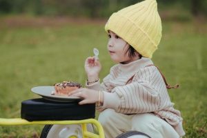 Mindful Eating for Your Kozmetika Skincare Goals