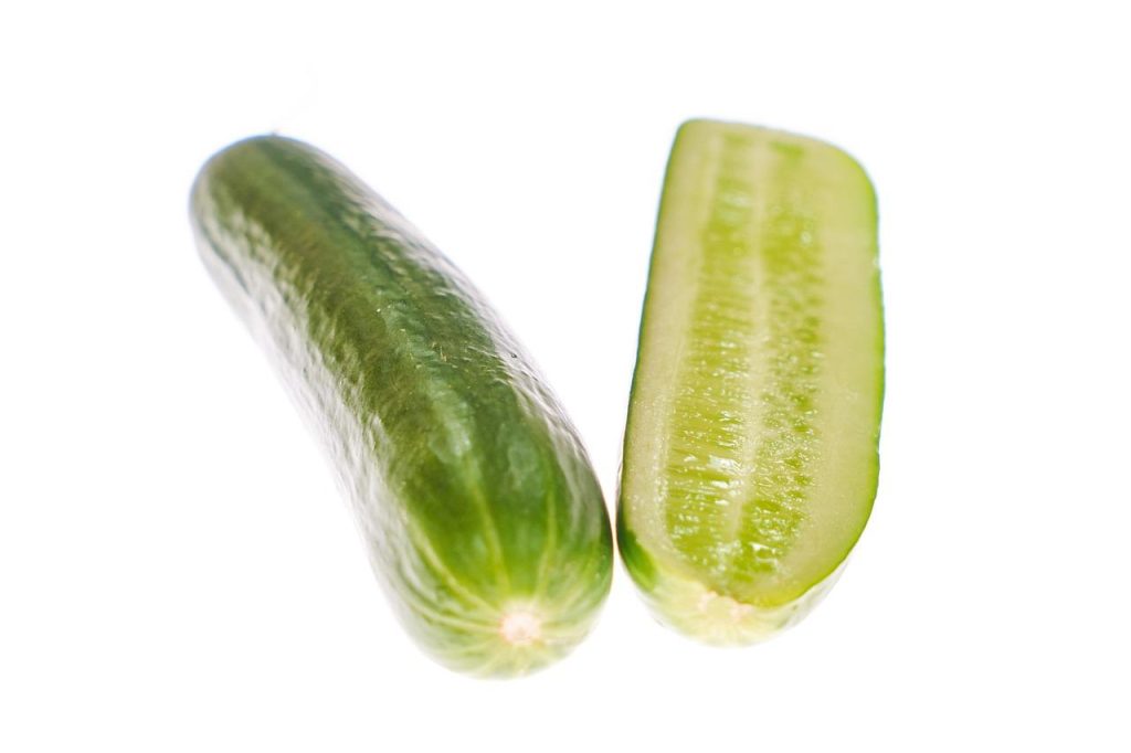 How Your Diet Shapes Your Skin: Kozmetika Insights