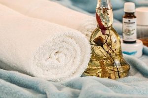 Why Essential Oils Matter in Natural Kozmetika